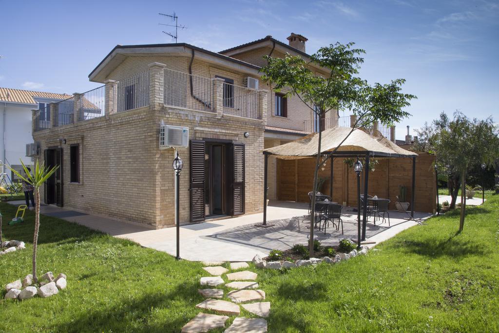 Villa Saraceni Vasto Eksteriør billede